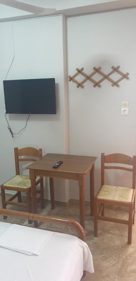 Pansion Marousa Méthana Dış mekan fotoğraf