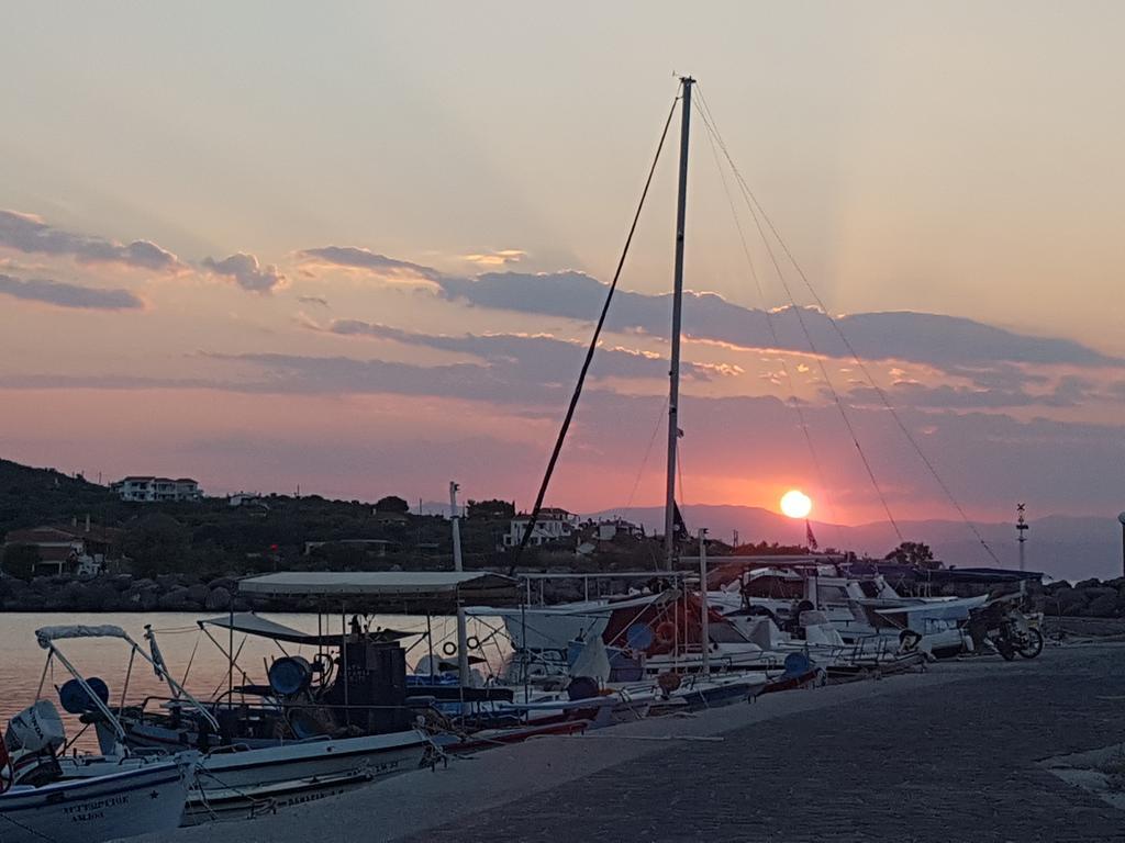 Pansion Marousa Méthana Dış mekan fotoğraf